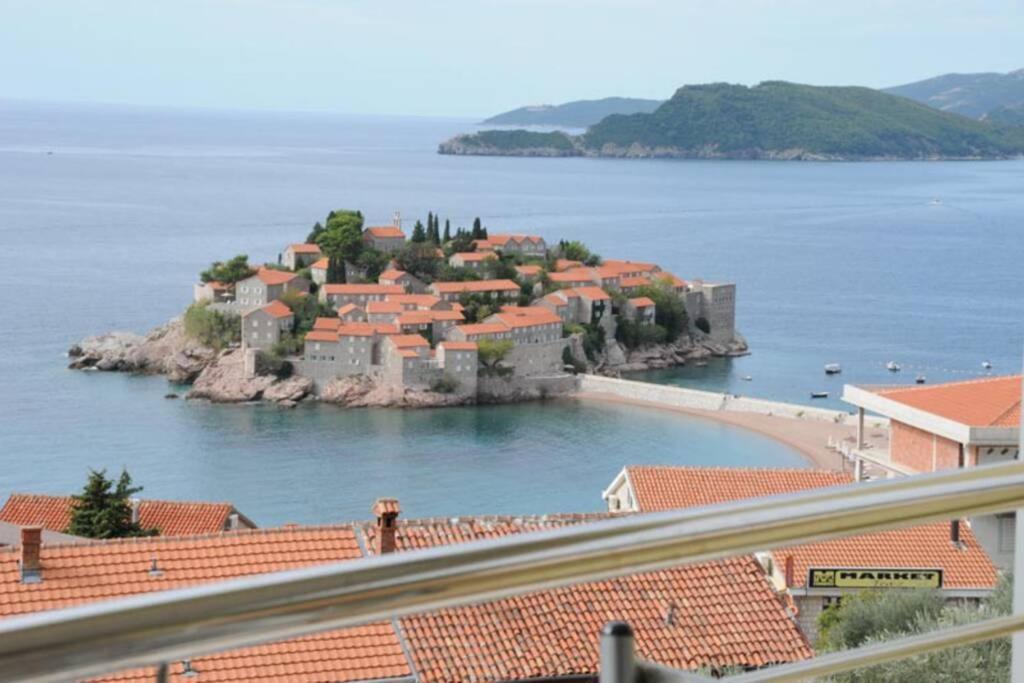 Bmv Room With East Island View Sveti Stefan Ngoại thất bức ảnh